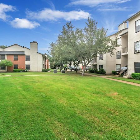 Landing At Oak Meadow - 1 Bedroom In Dallas Extérieur photo